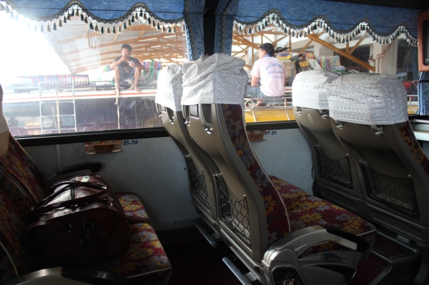 going to Vientiane by bus in Laos