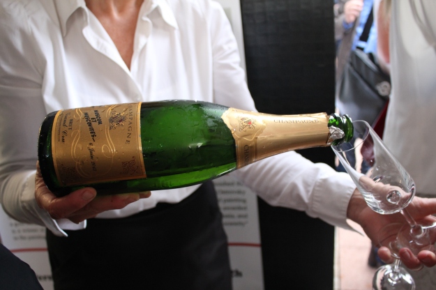 personalized champagne