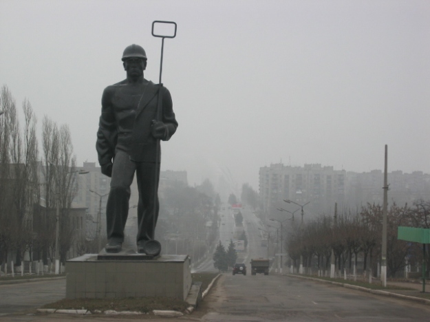 Statues like this are not rare in eastern Ukraine.