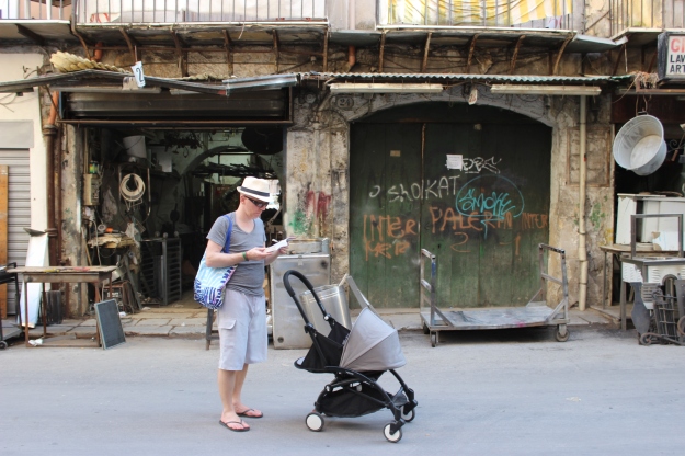 Only crazy tourists in Palermo with an ultra-Parisian stroller? (ok, we had a baby carrier too)